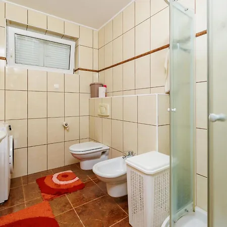 Apartment Mehic *